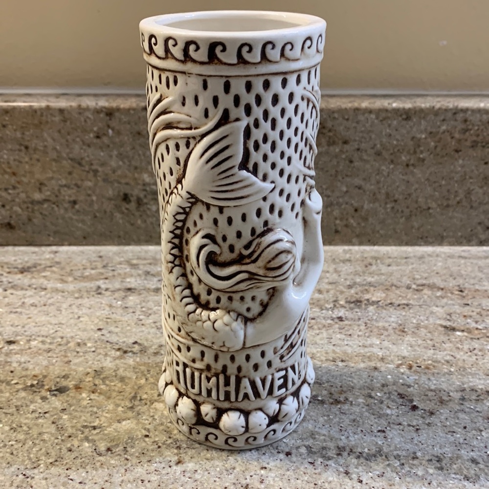 TikiRob Rumhaven mug